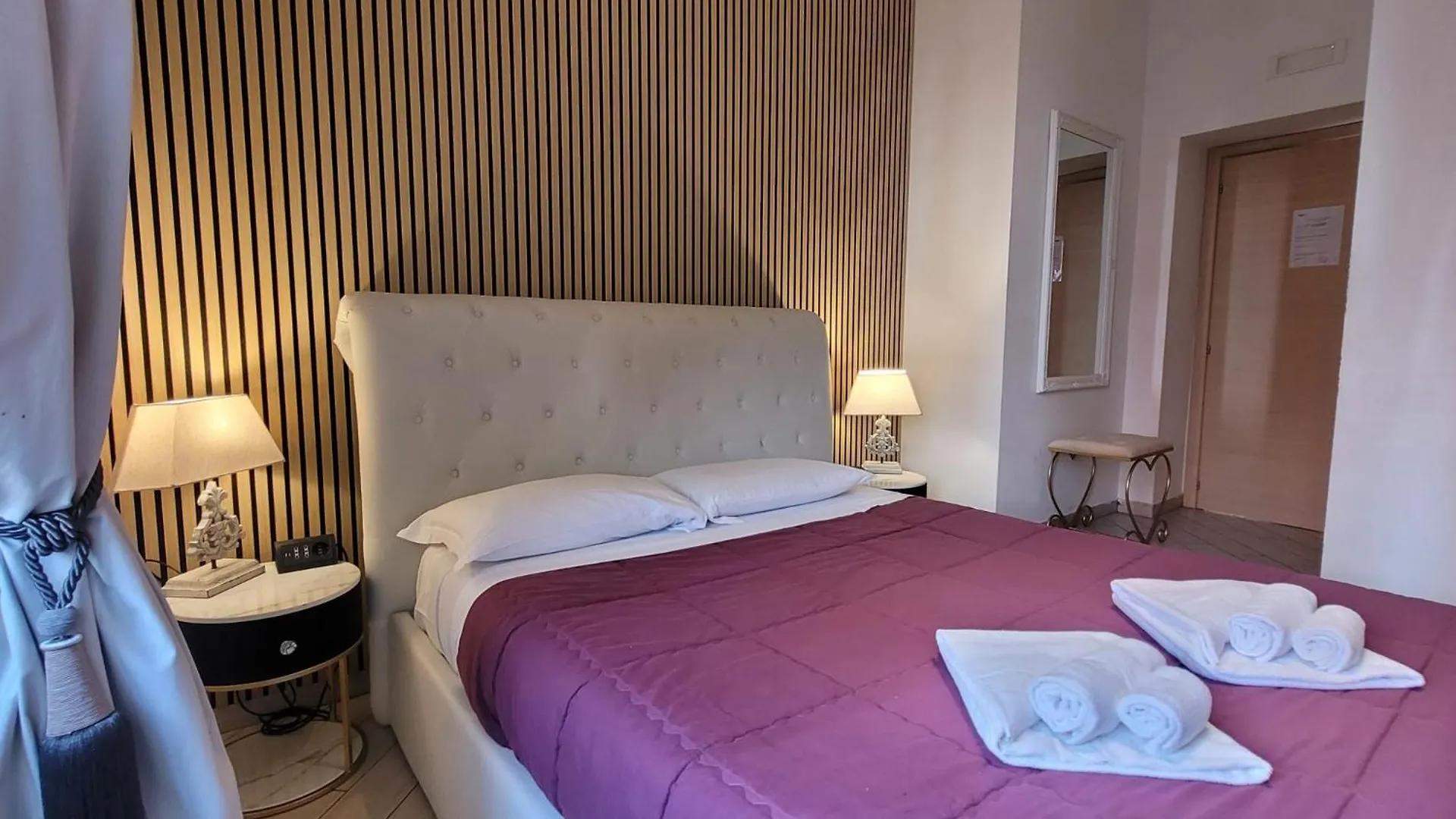 Rome Central Rooms 3*,  Italien